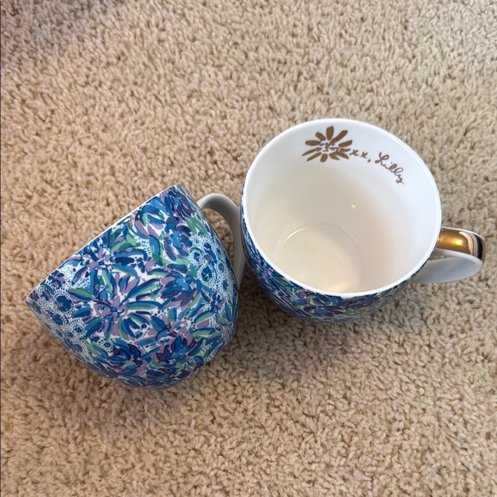 NWT Lilly Pulitzer Blue and Green Floral Mugs